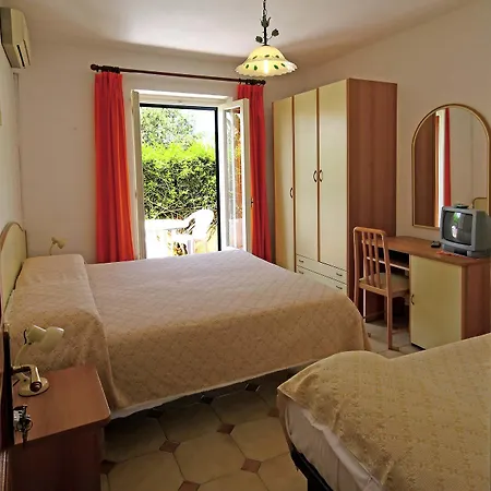 Park Calitto Hotell 3*